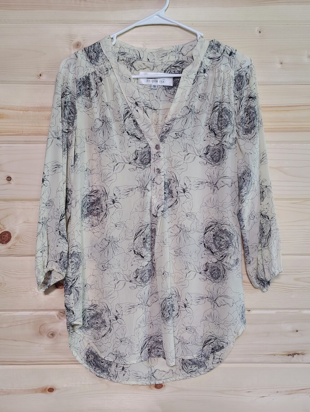 Amour Vert Floral 100 % Silk Henley Top Black Cream USA Quiet Luxury Old Money S